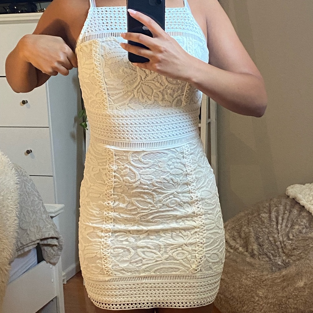 TOPSHOP-Off white lace dress